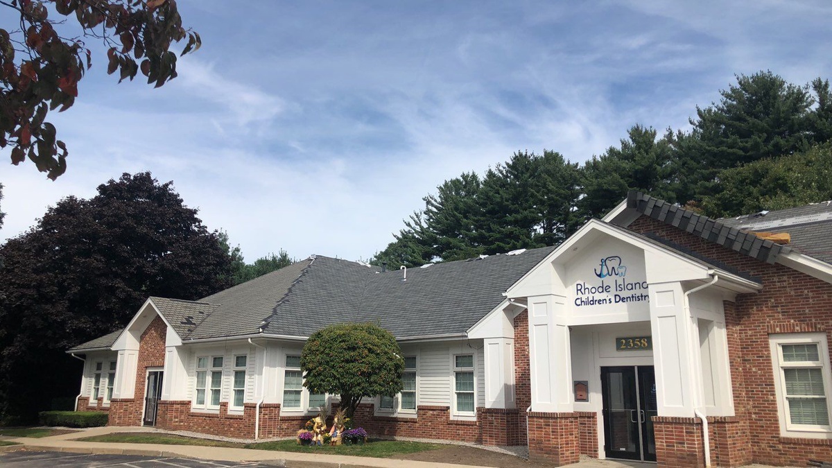 Wind Damage to Fully Covered Replacement — GAF Slateline in Antique Slate for an East Greenwich, RI Office Building