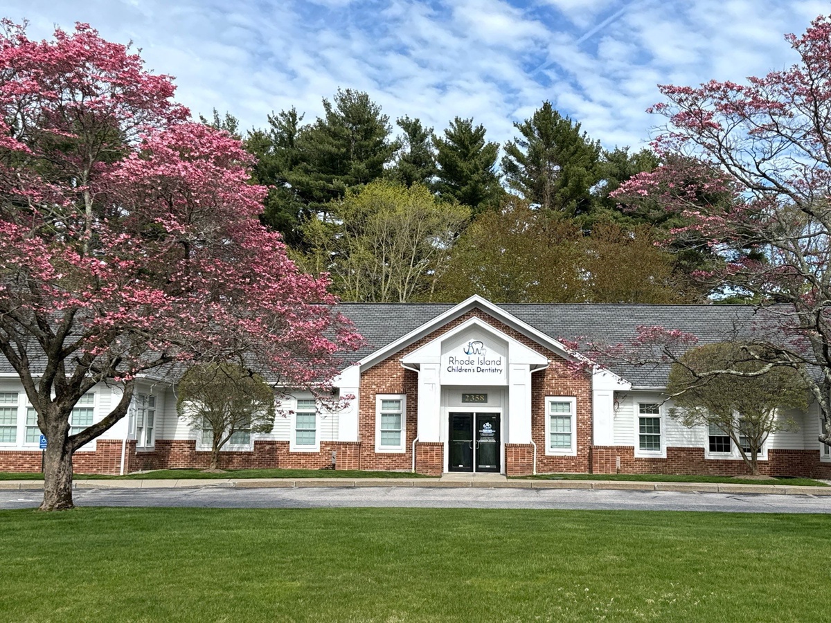 Finished GAF Slateline roof on East Greenwich RI office building