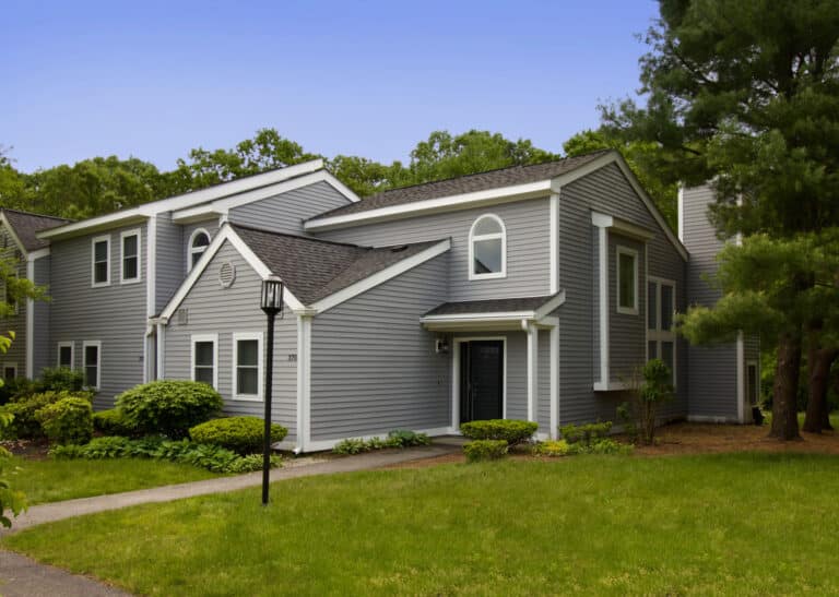 Pinnacle Siding Everlast Advanced Composite Siding ex3