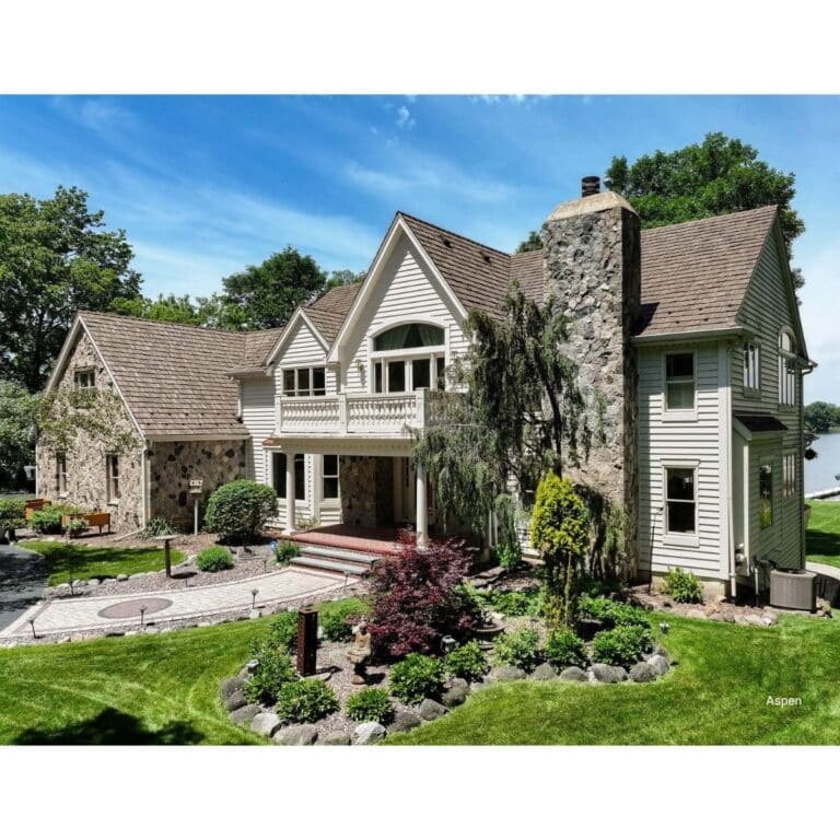 Brava Cedar Shake 11 Home