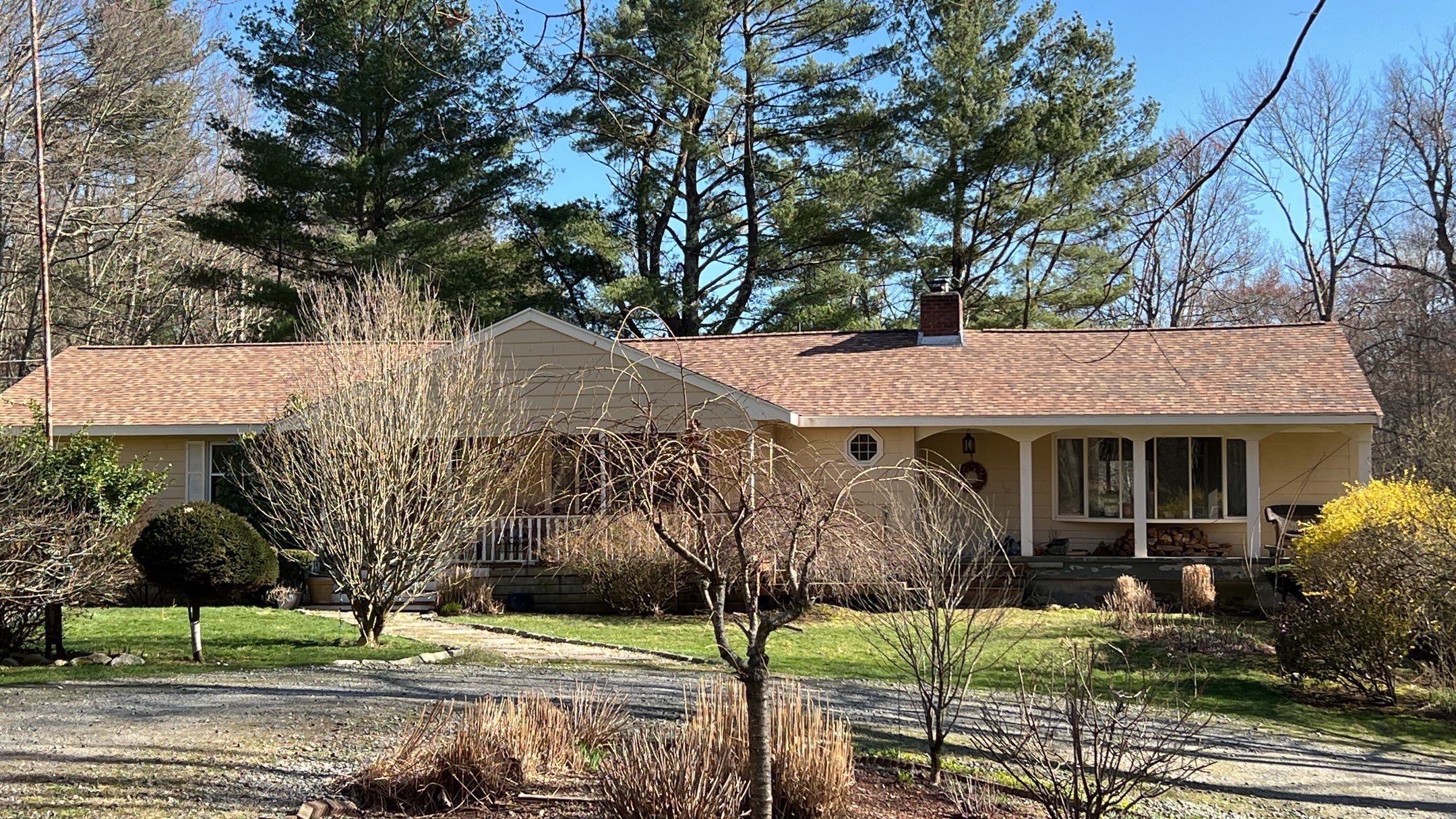 Foster RI Roof Repair — CertainTeed Landmark Resawn Shake Replacement