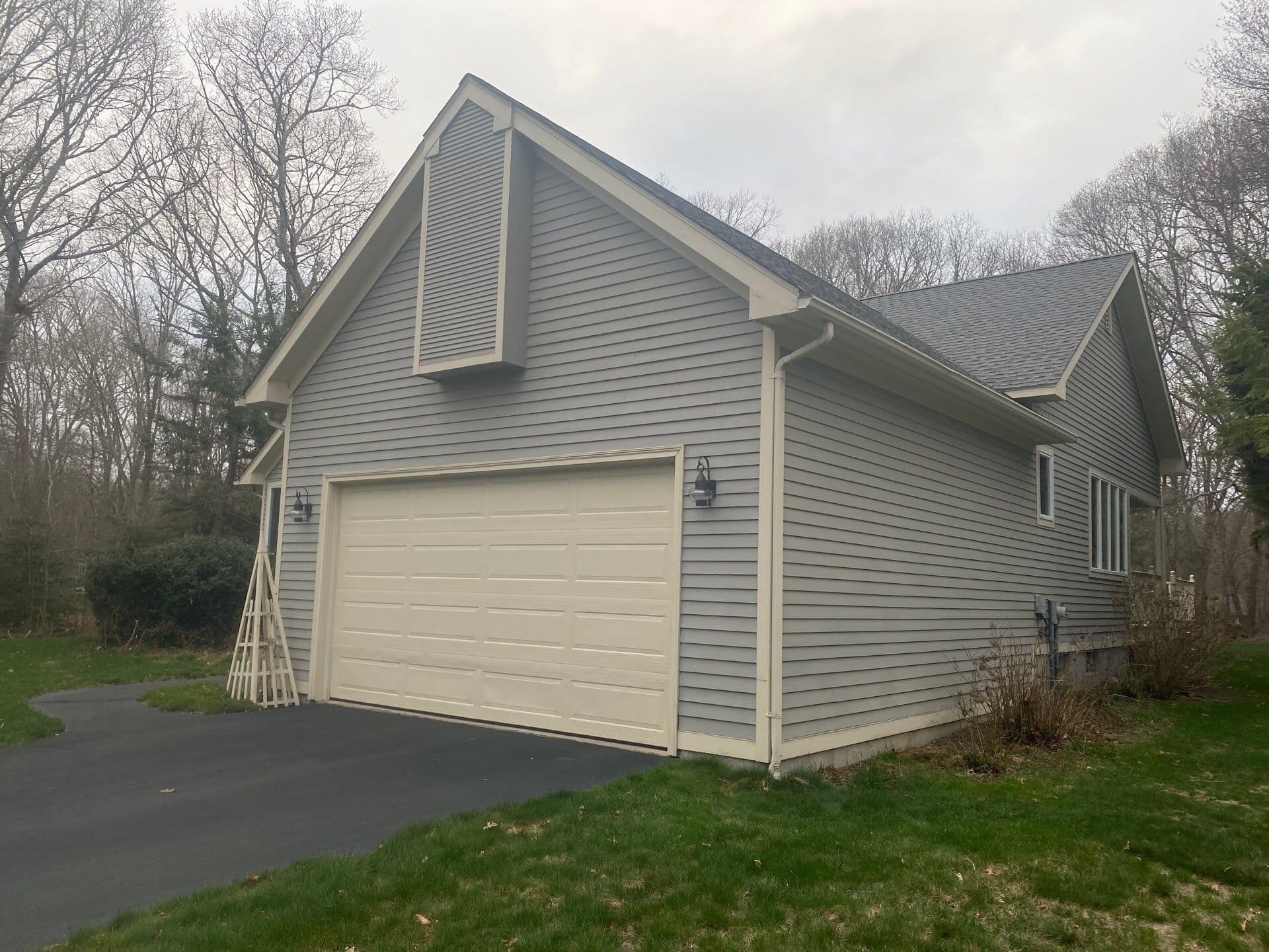 Clean corner and trim detail on the new siding