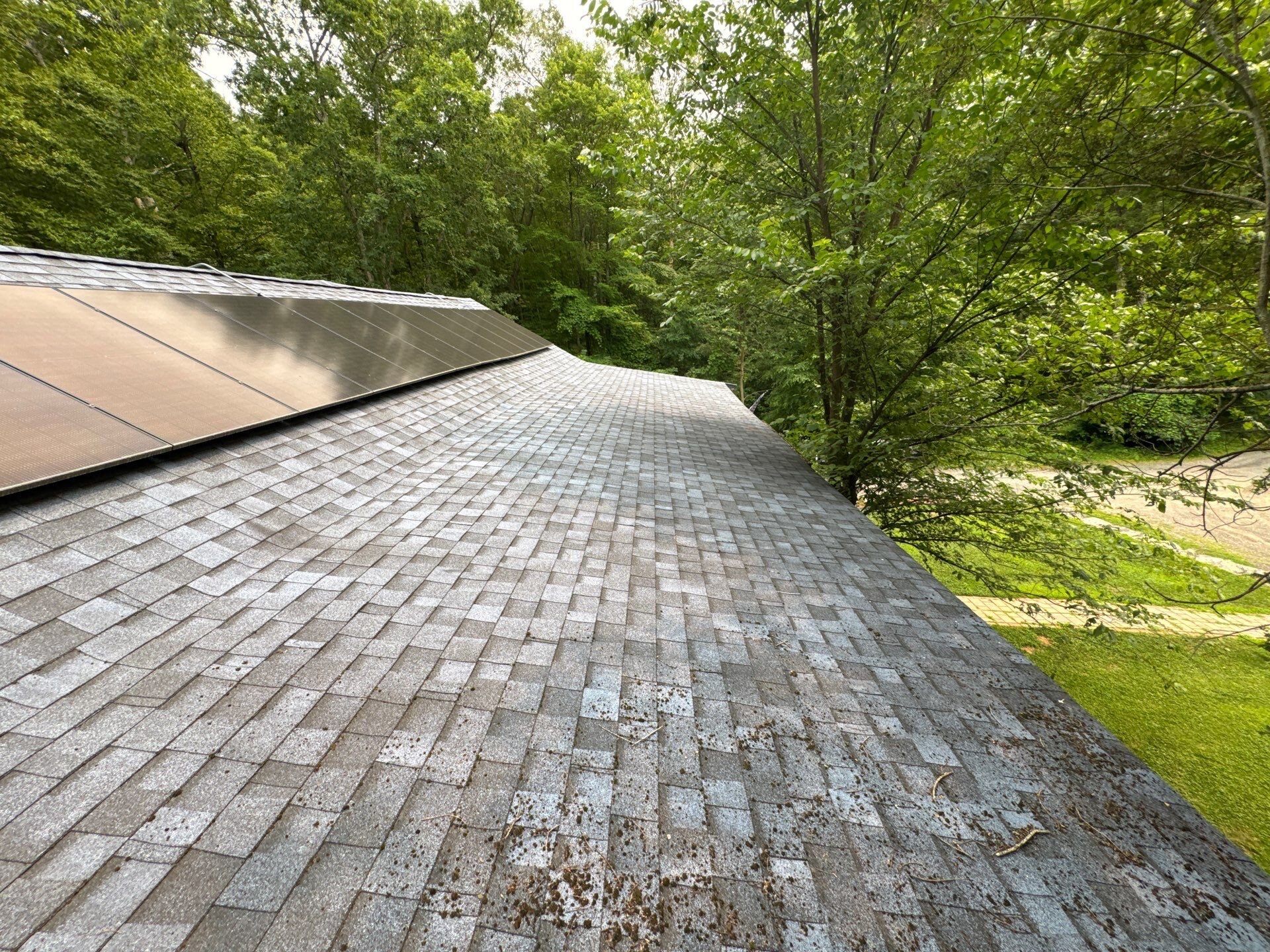 Foster, RI Roof Ventilation: How Ridge Venting Helps Fight Ice Dams