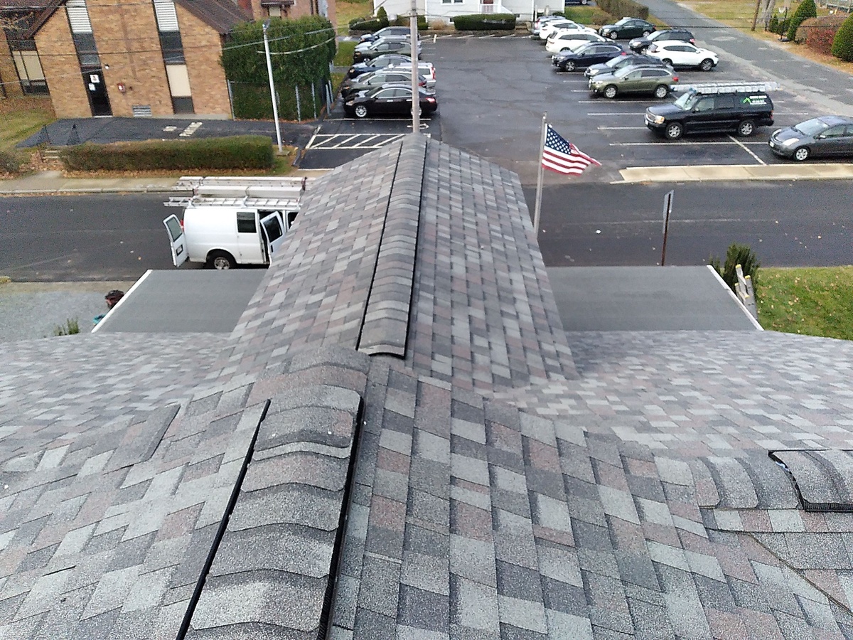 Colonial Slate shingle color detail on Jamestown Rhode Island home