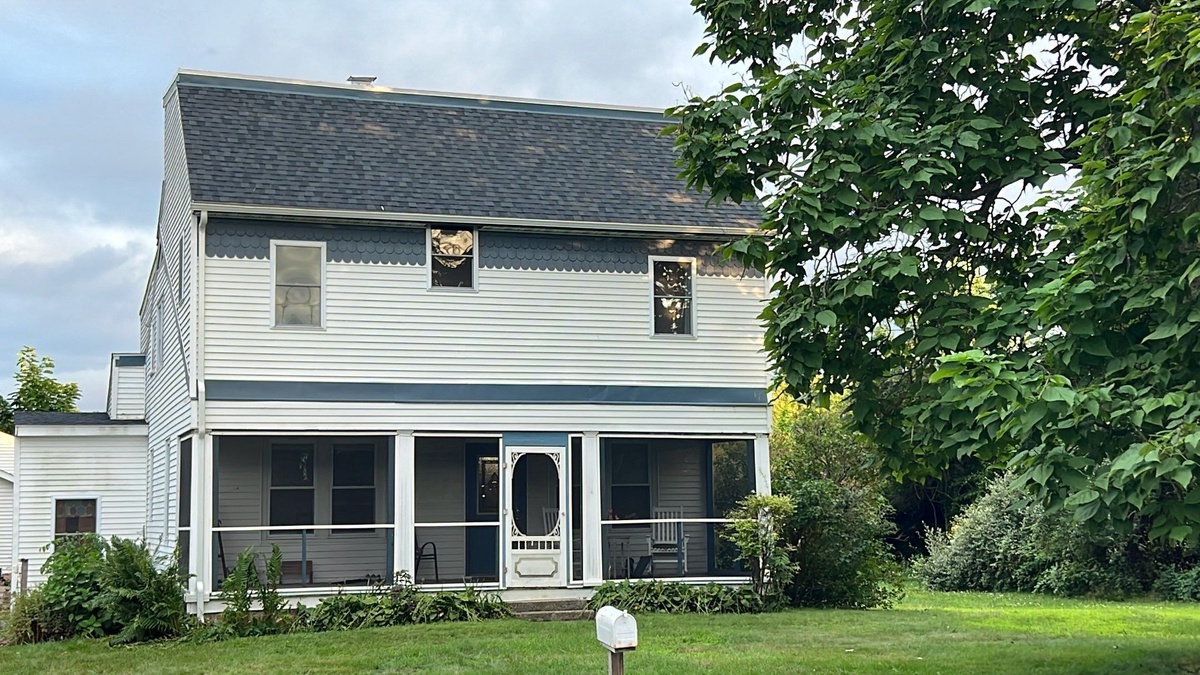 Richmond RI property with new NorthGate roof and porch