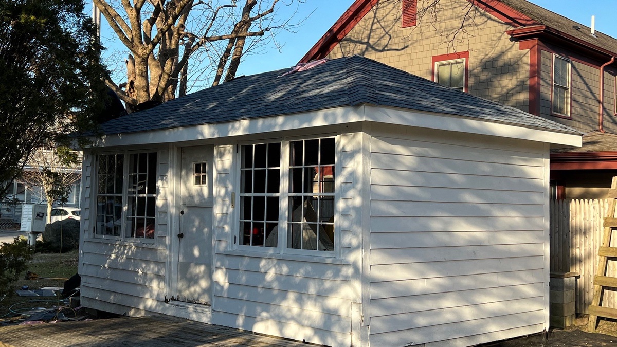 Harbor Blue shingle color detail on Jamestown Rhode Island cottage roof