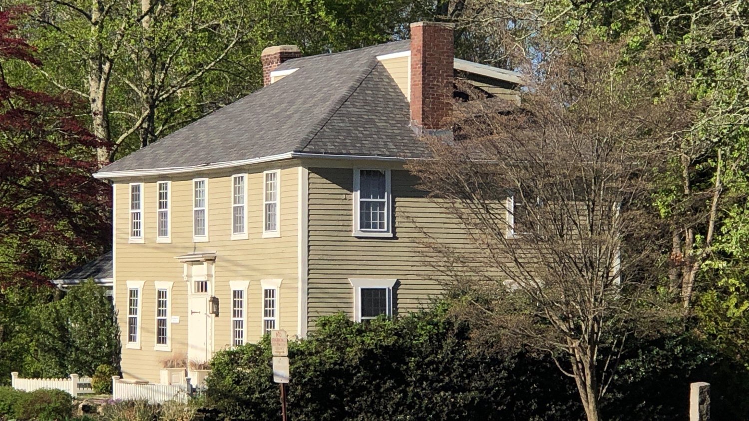 Re-Roofing an 1820 Home in Kingston: Landmark Driftwood Over a Rebuilt Deck