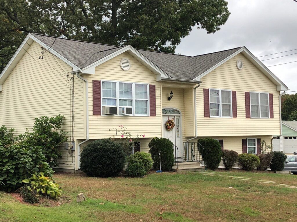 Warwick, RI - roof replacement - asphalt shingle